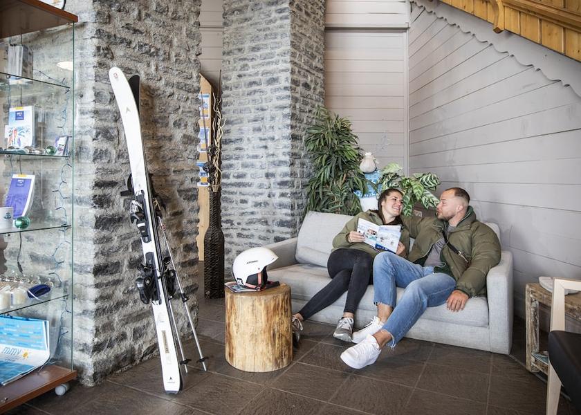 Auvergne-Rhone-Alpes Bourg-Saint-Maurice Lobby