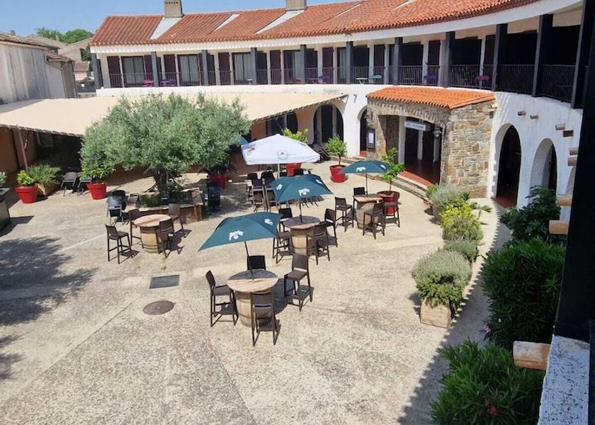 Occitanie Capendu Terrace
