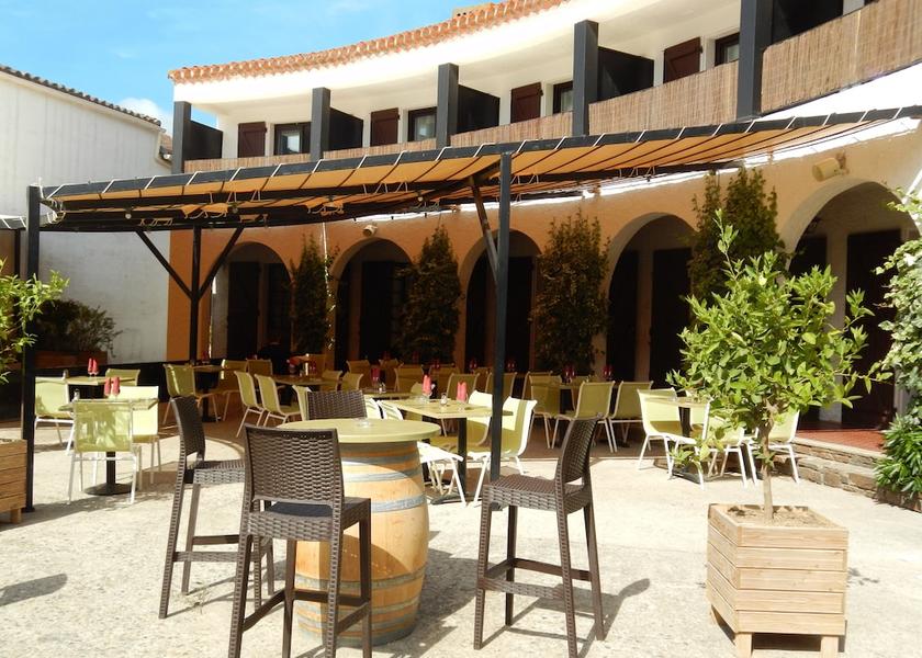 Occitanie Capendu Terrace