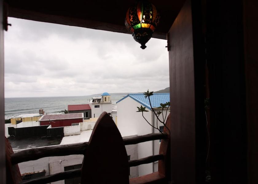 Pingtung County Manzhou Balcony