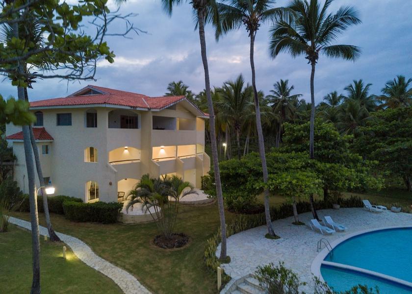 Puerto Plata Cabrera Exterior Detail