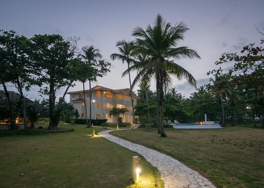 Puerto Plata Cabrera Exterior Detail