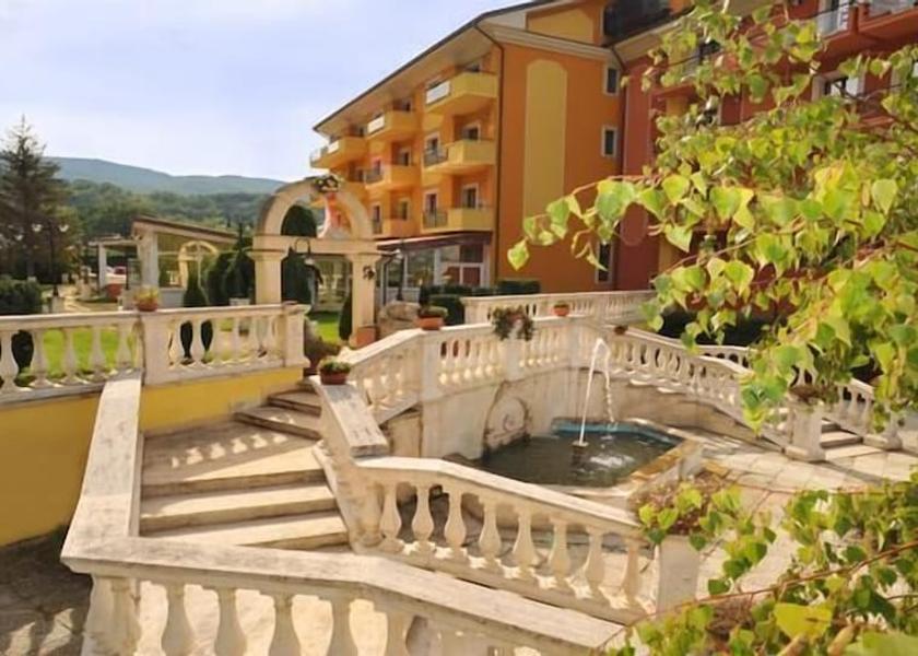 Abruzzo Gioia dei Marsi Property Grounds
