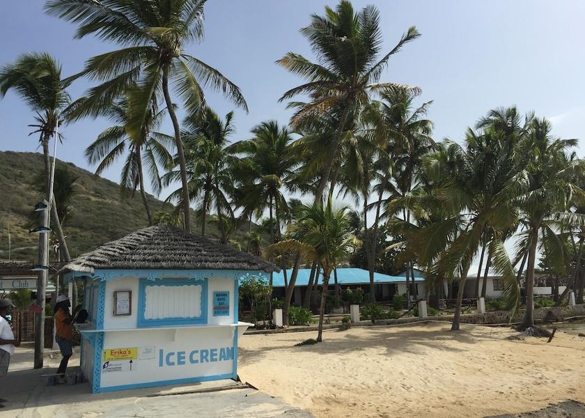  Union Island Pet-Friendly