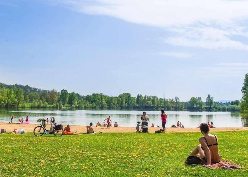 Auvergne-Rhone-Alpes Trevoux Lake