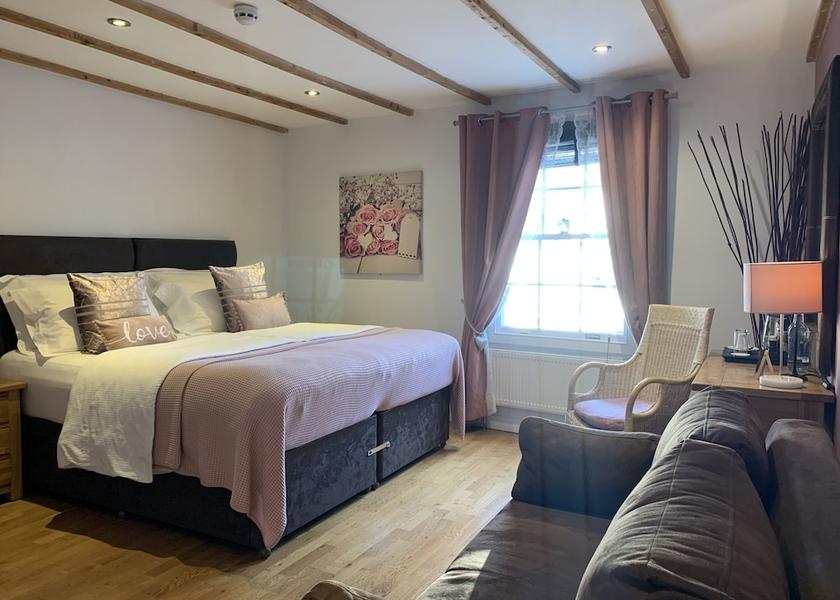 England Chard Room