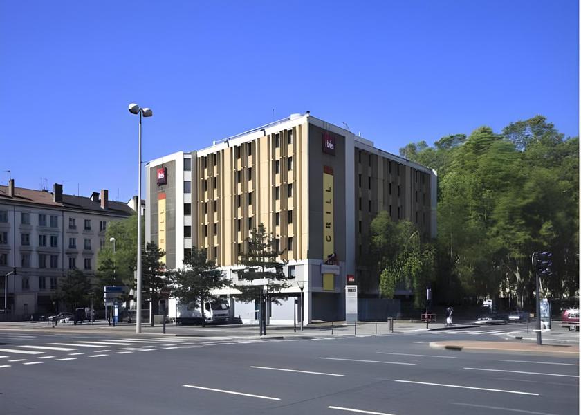Auvergne-Rhône-Alpes Lyon Hotel Exterior