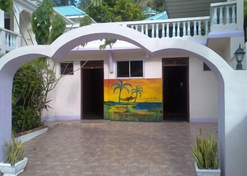 Saint James Claremont Exterior Detail