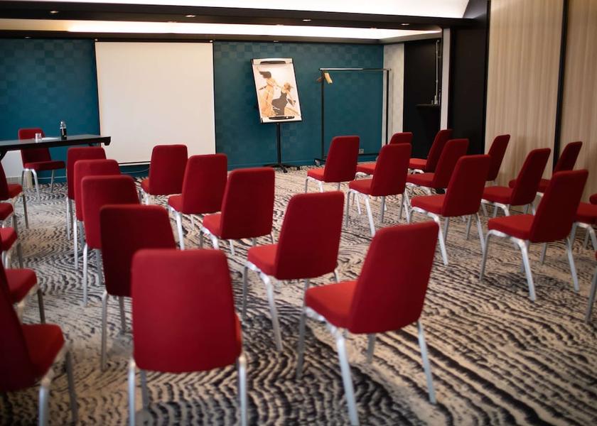 Brittany Lorient Meeting Room