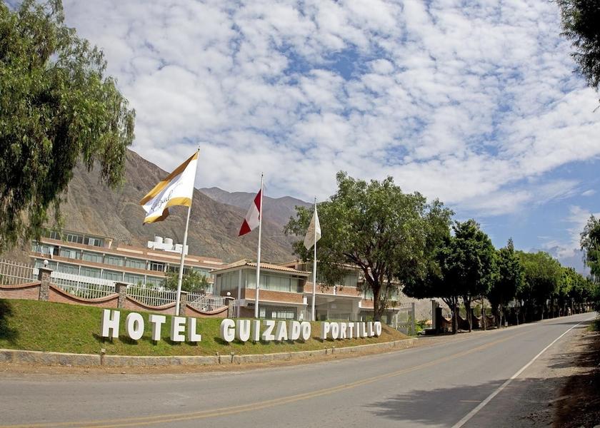 Lima Region Pacarán Facade