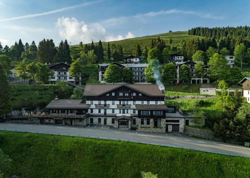 Piedmont Veglio Exterior Detail