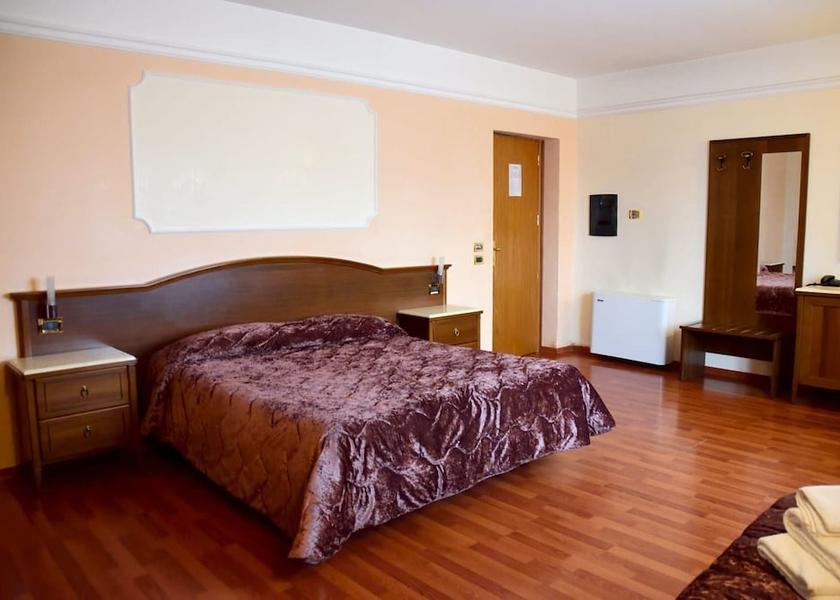 Campania Marcianise Room