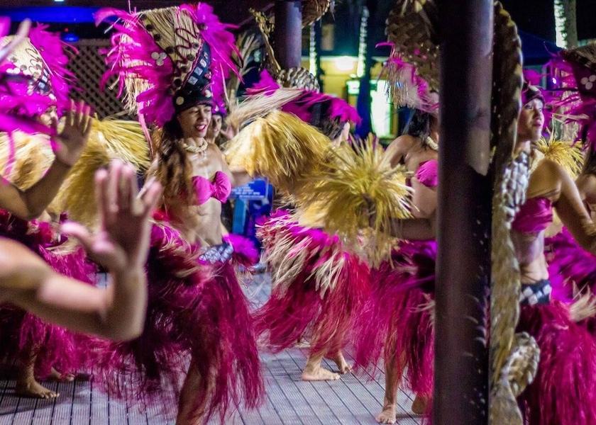  Rarotonga Theater show