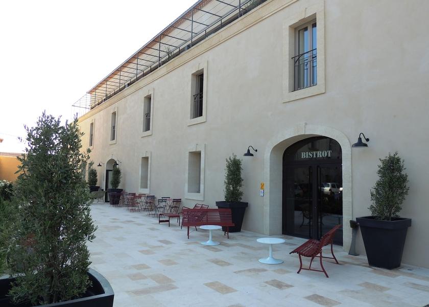 Occitanie Pezenas Exterior Detail