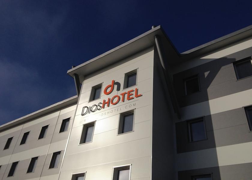 Occitanie Bruguieres Facade