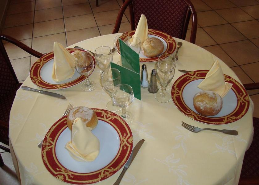 Auvergne-Rhone-Alpes Montelier Dining Area