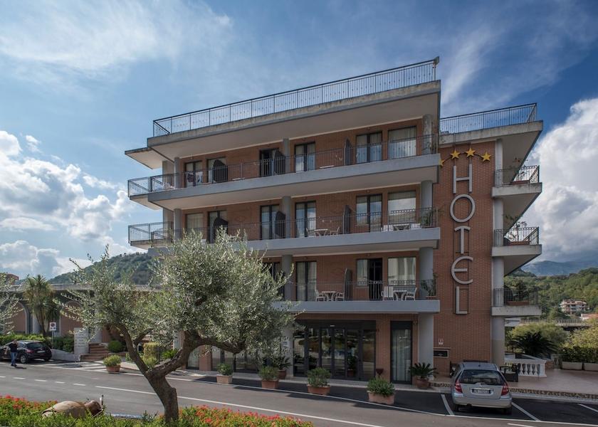 Campania Contursi Terme Front of property