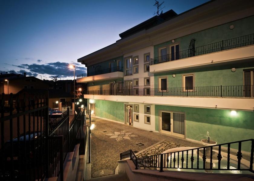 Abruzzo Pescina Exterior