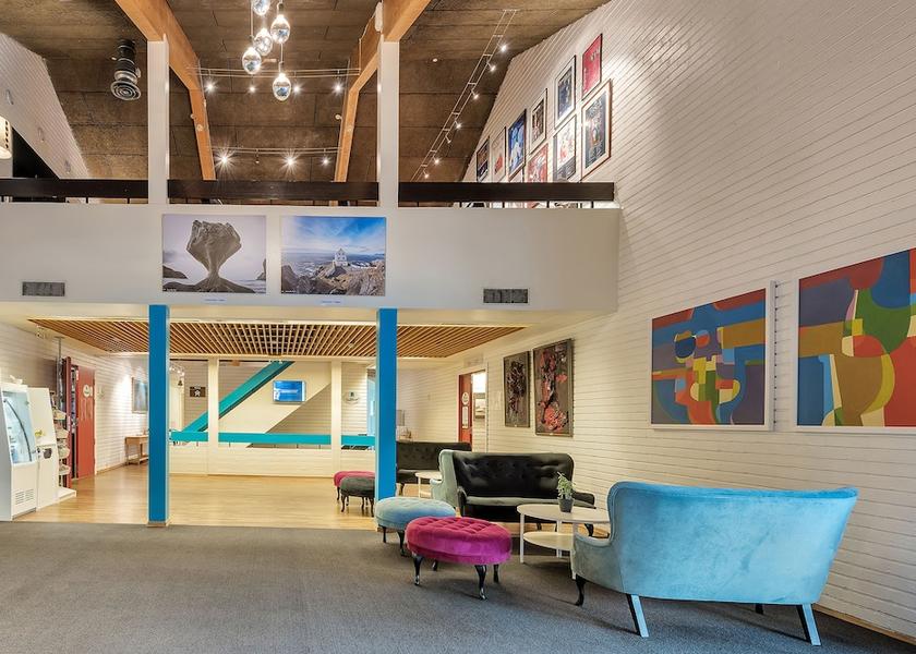 Vestland Stad Lobby sitting area