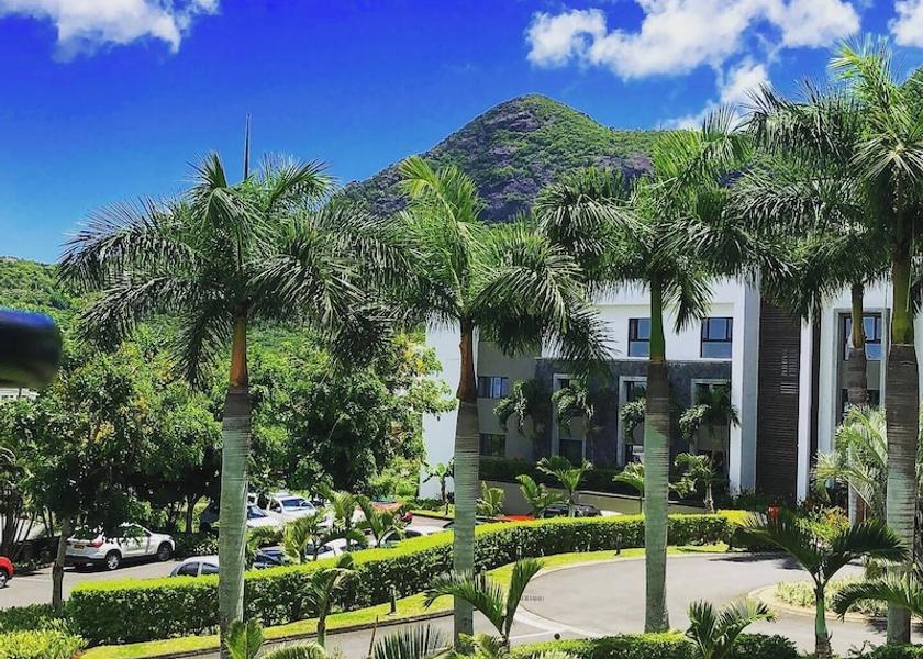 MU Moka Exterior Detail