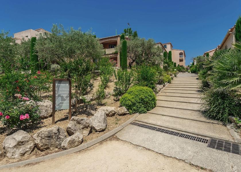 Provence-Alpes-Côte d'Azur Montagnac-Montpezat Entrance