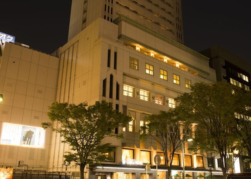 Kanagawa Yokohama Front of property - evening/night