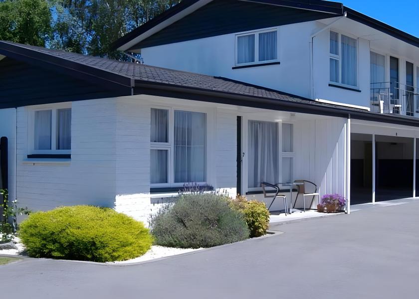 Canterbury Christchurch exterior view