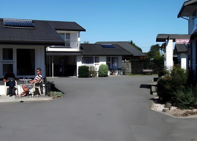 Canterbury Christchurch exterior view