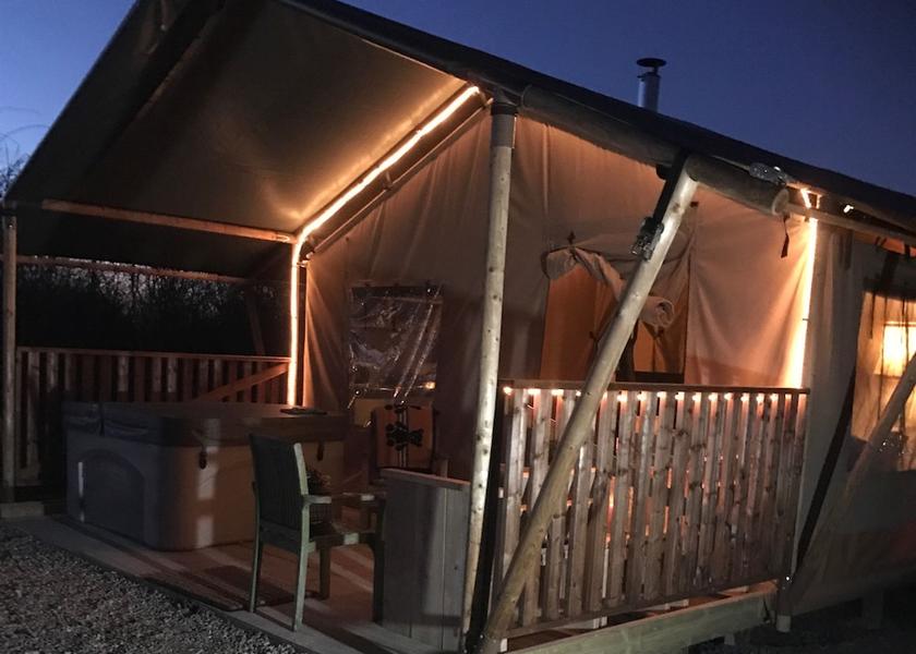 England Wallingford Exterior Detail