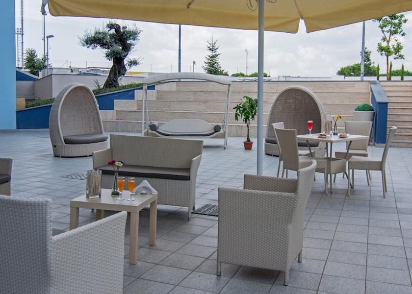 Campania Volla Exterior Detail