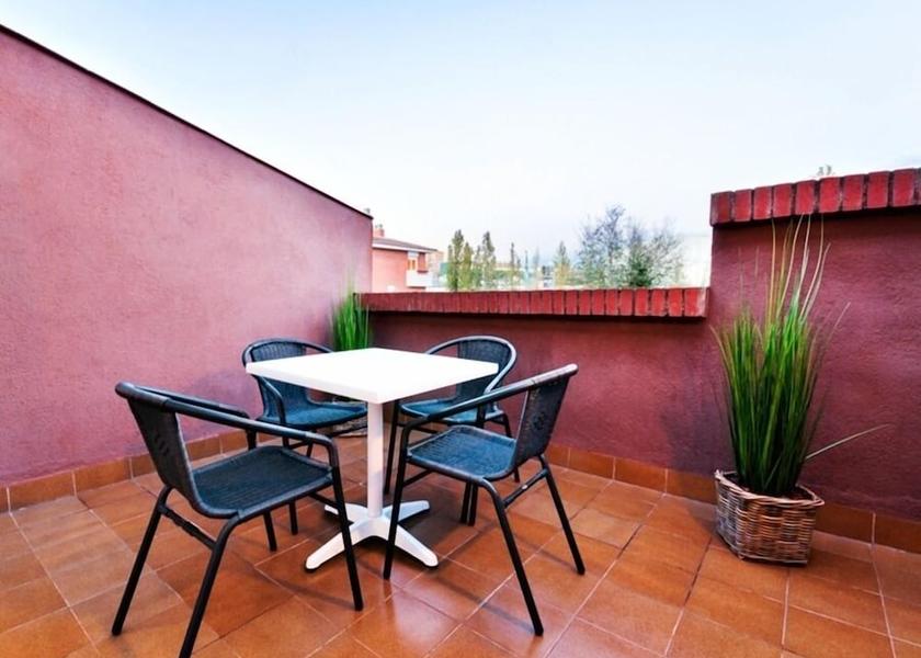 Catalonia Rubi Room