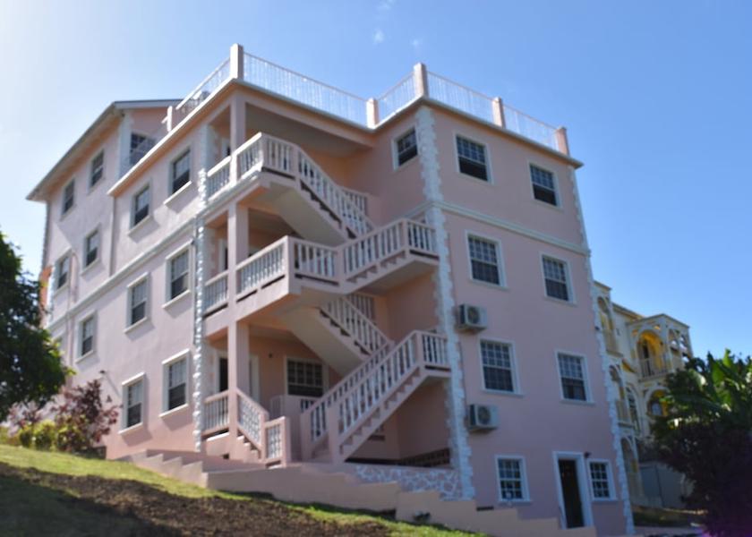  Castries Exterior Detail