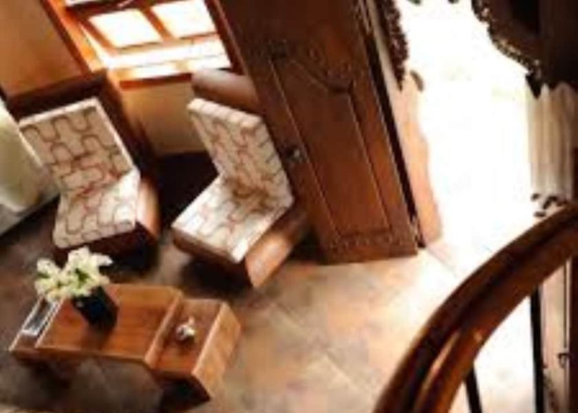 MU Mauritius Interior Entrance