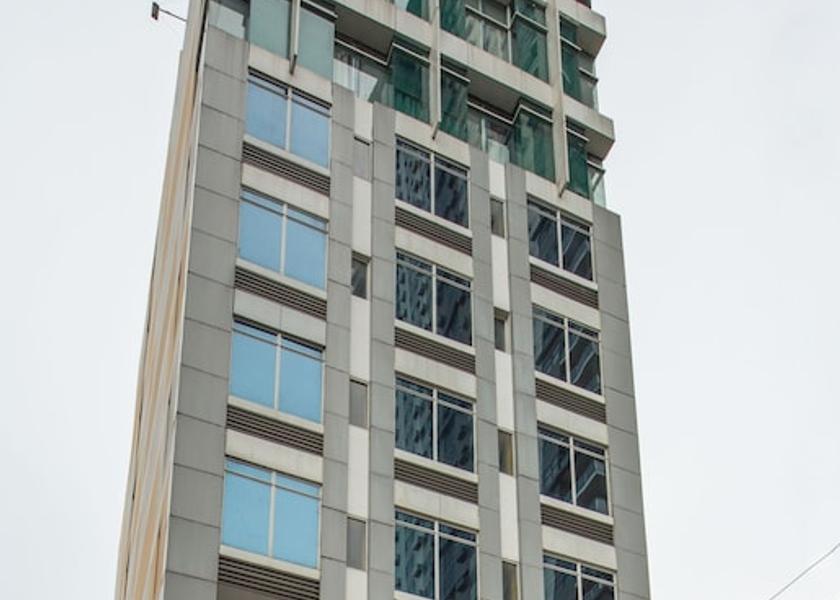 Manila Exterior