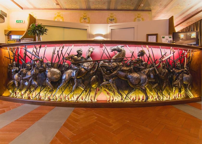 Lombardy Cesano Maderno Concierge desk