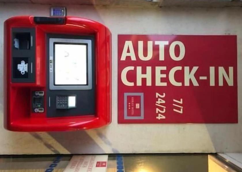 Pays de la Loire Le Mans Exterior Detail