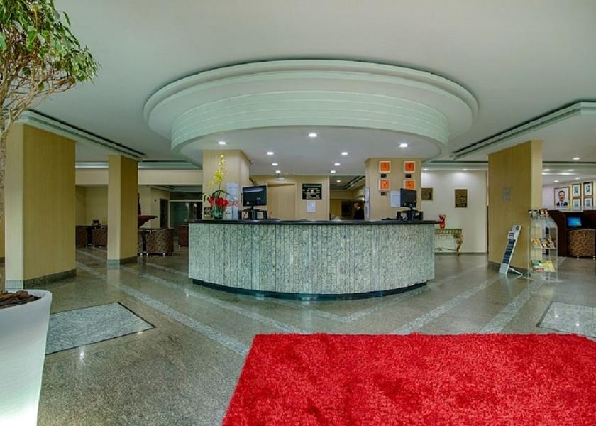 Paraná Curitiba Reception