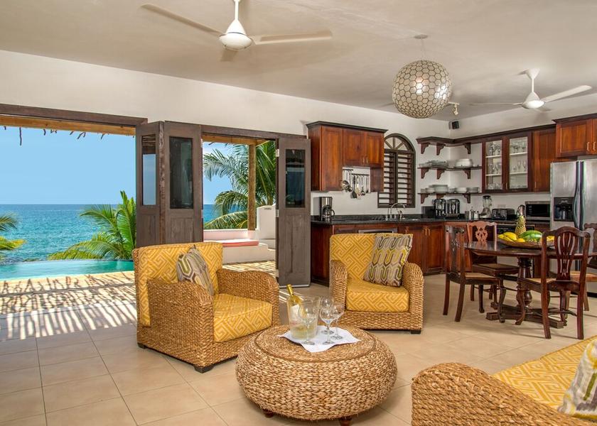 Saint Elizabeth Treasure Beach Interior Entrance