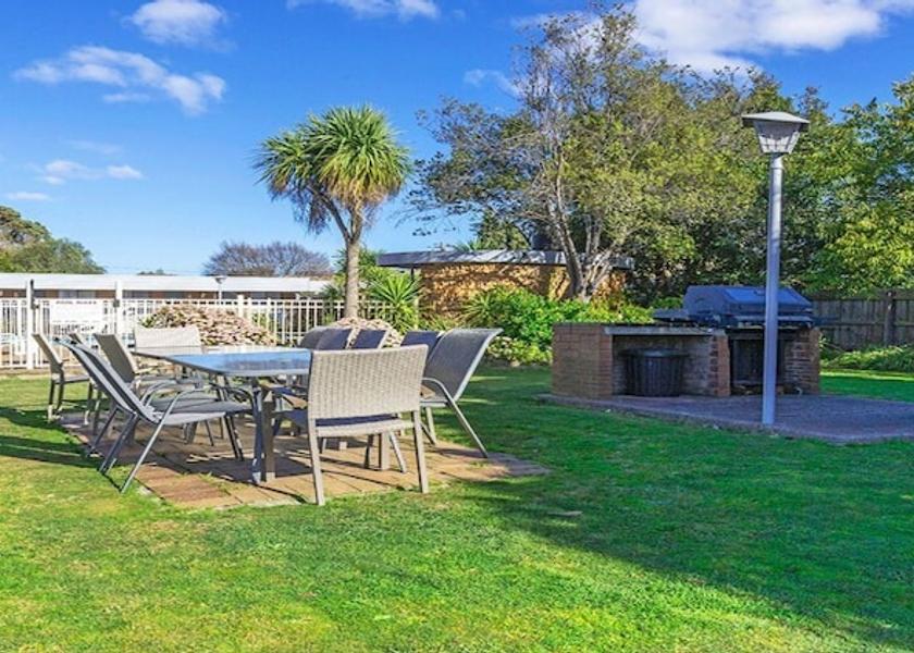 Victoria Melbourne BBQ/picnic area