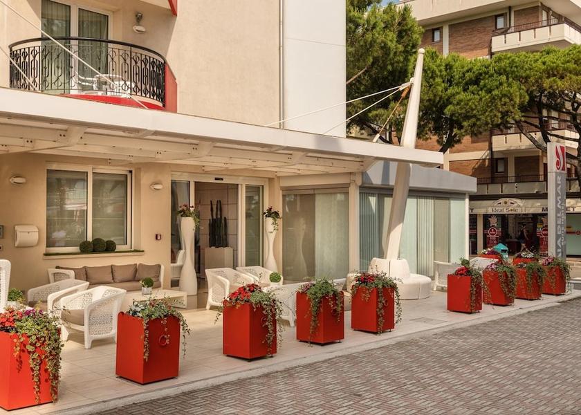 Veneto Jesolo Exterior Detail