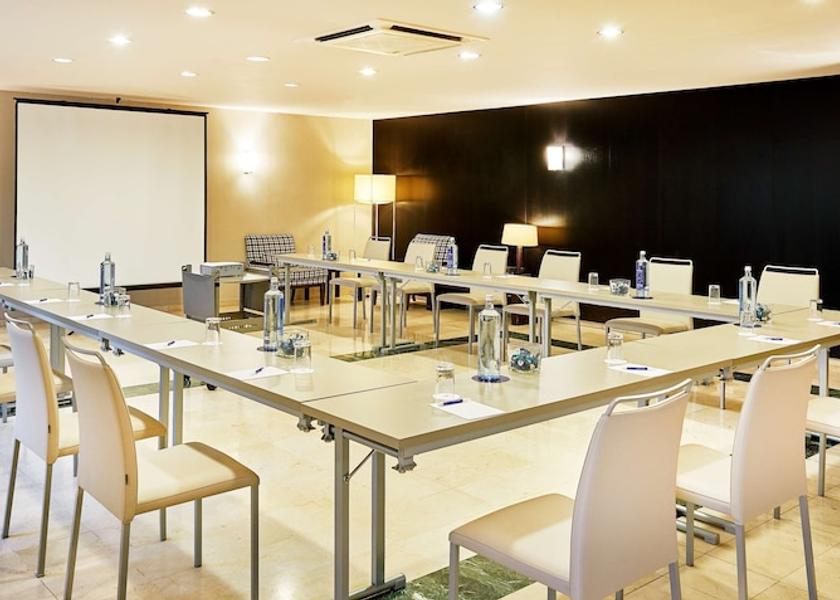 Catalonia Lleida Meeting Room