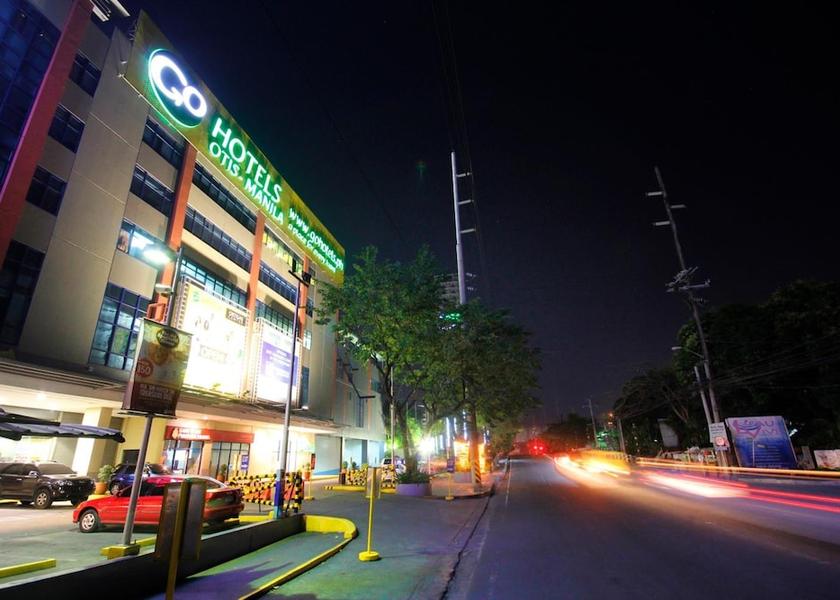  Manila Exterior