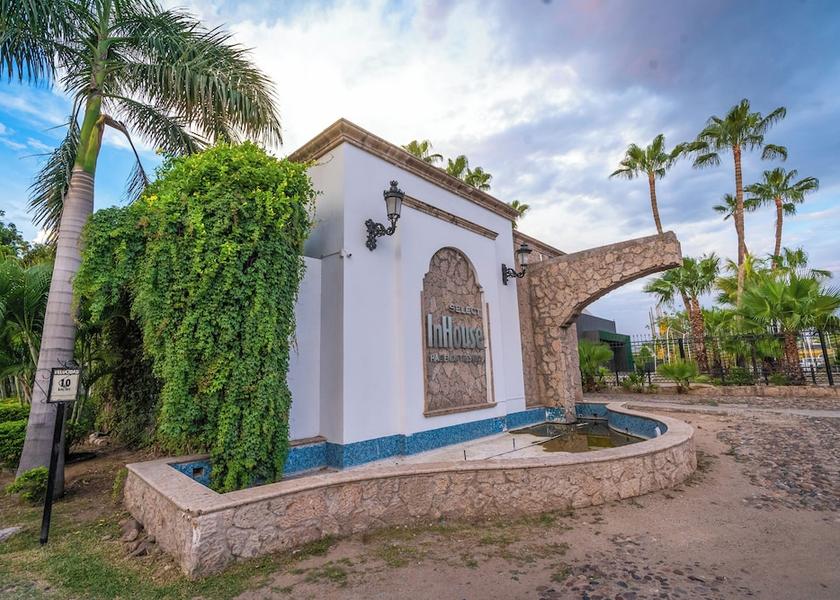 Sinaloa Culiacán Property entrance