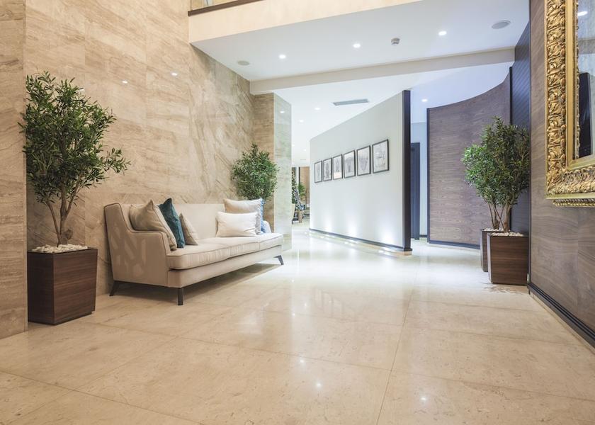 Montana Belgrade Interior Entrance