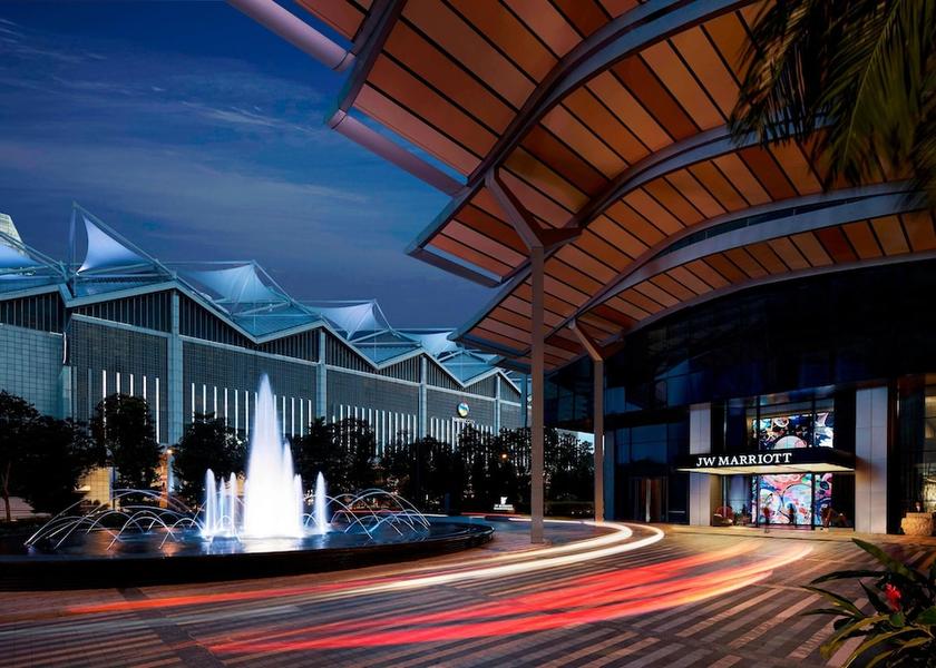  Singapore Exterior Detail