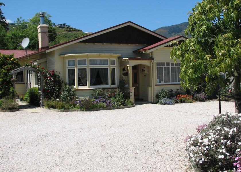Nelson Region Nelson Exterior Detail