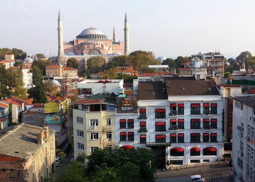 Istanbul Istanbul Front of property