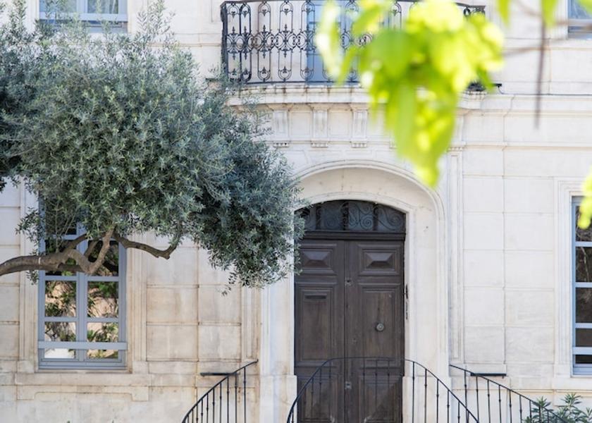 Provence - Alpes - Cote d'Azur Arles Exterior Detail