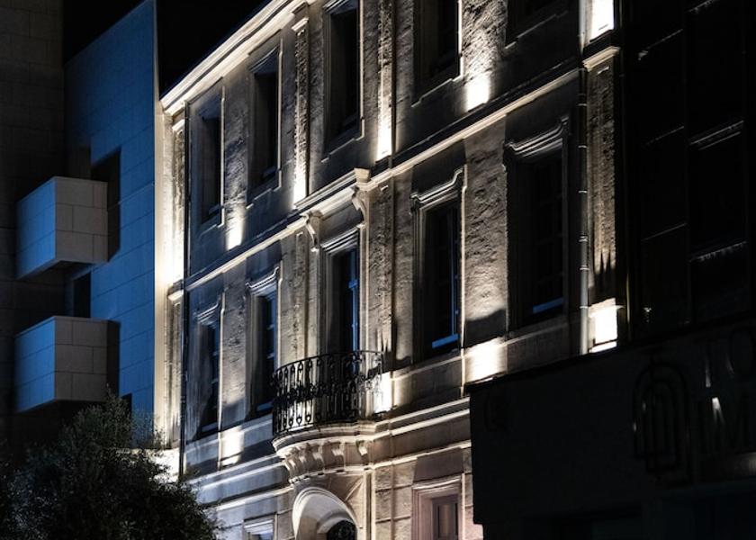 Provence - Alpes - Cote d'Azur Arles Exterior Detail