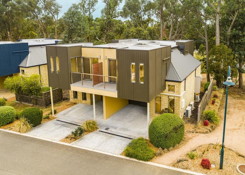 Victoria Creswick Exterior Detail